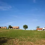 Oereghegyi Apartamento Vindornyalak